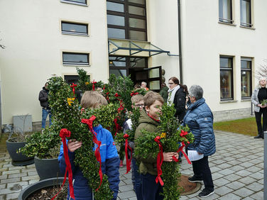 Palmsontag in St. Crescentius - Beginn der Heiligen Woche (Foto: Karl-Franz Thiede)